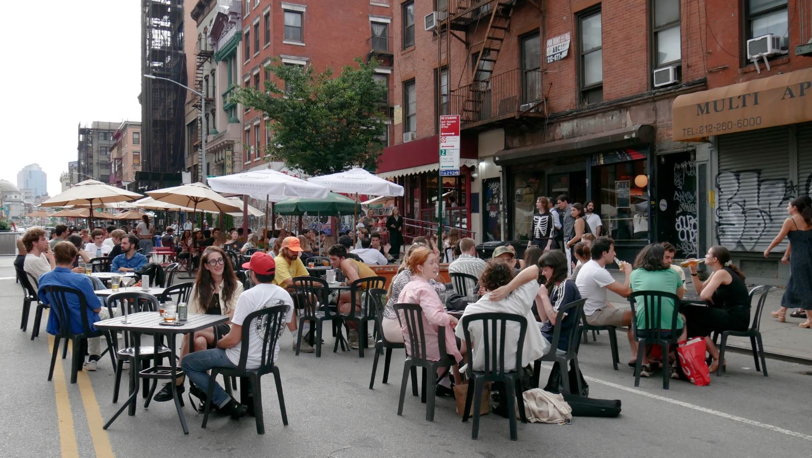 Small budgets, bright flavors, and the street wise habits that turn coins into comfort